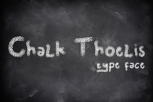 Chalk Thoelis Typeface Review: A Relaxed Display Font for Modern Branding